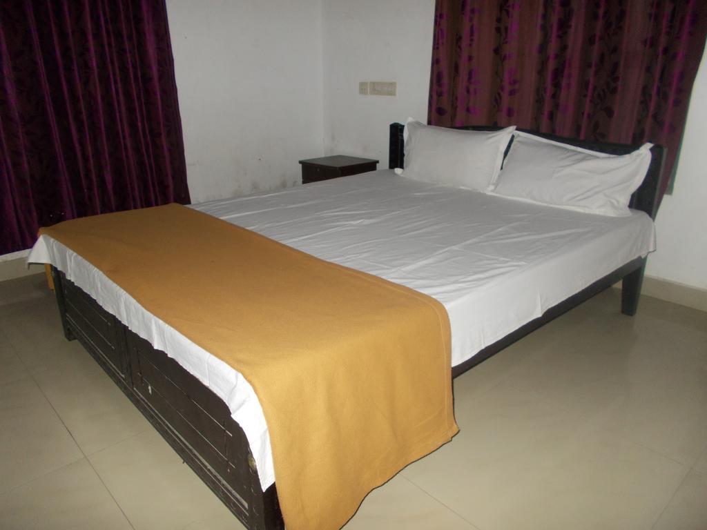 Hôtel Guruvayur Bunglow Extérieur photo