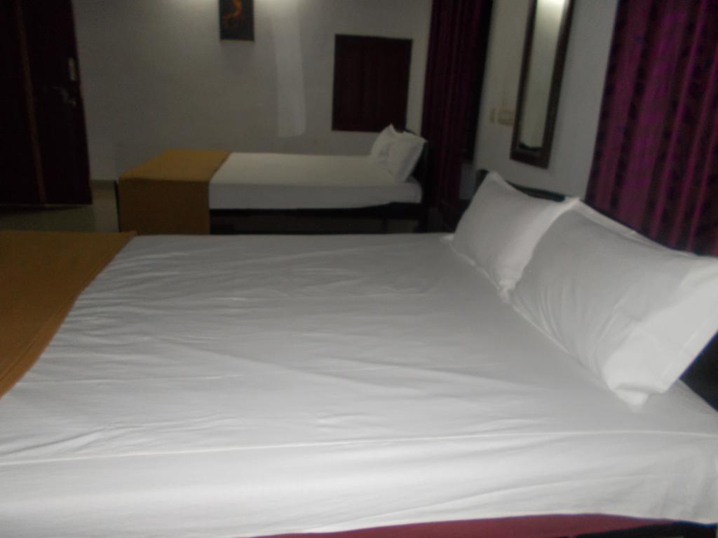 Hôtel Guruvayur Bunglow Extérieur photo