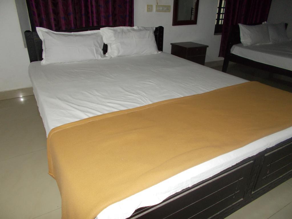 Hôtel Guruvayur Bunglow Extérieur photo