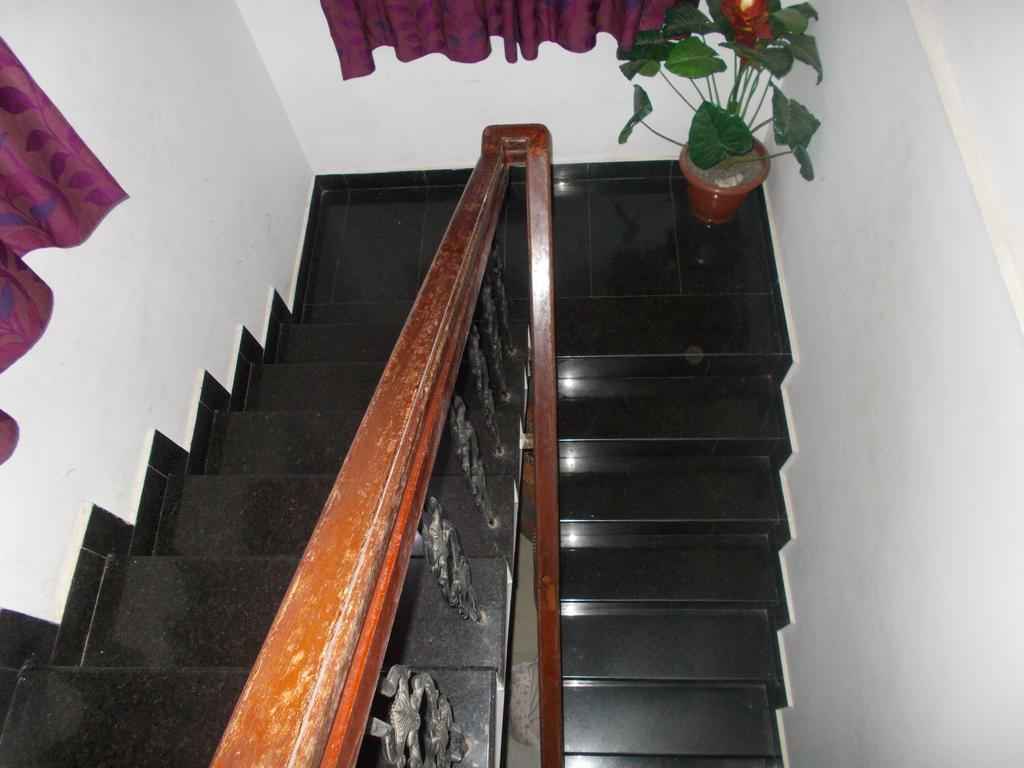 Hôtel Guruvayur Bunglow Extérieur photo